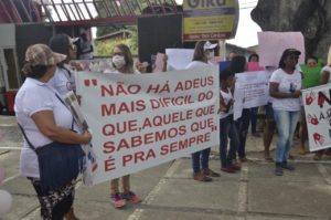 bahianoticia.com.br serrinha caminhada contra o feminicidio reuniu centenas pelas avenidas do municipio thumbnail 46