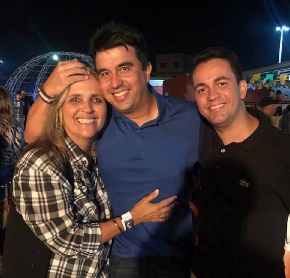 Serrinha: A mais badalada corretora da Região Sisaleira, Liu Bacellar agitou as noites juninas do município com Vips . Confira! 2 WhatsApp Image 2019 06 25 at 20.24.58 1