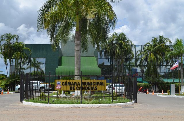 Candeias: Sessão não ocorre na Câmara mais uma vez por falta de Vereadores. Confira! 1 Candeias: Sessão não ocorre na Câmara mais uma vez por falta de Vereadores. Confira!