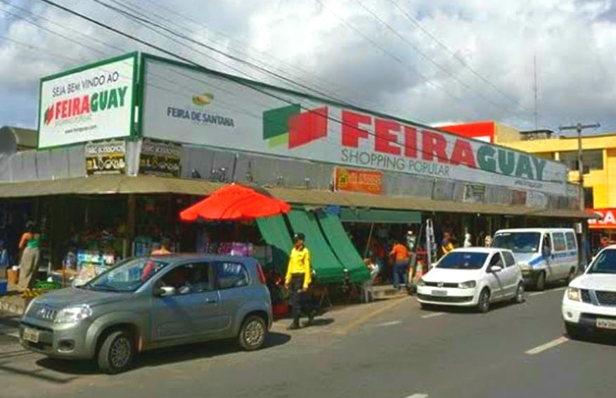 Feira de Santana: Vendedores ambulantes temem saída do Feiraguay. Confira! 1 Feira de Santana: Vendedores ambulantes temem saída do Feiraguay. Confira!