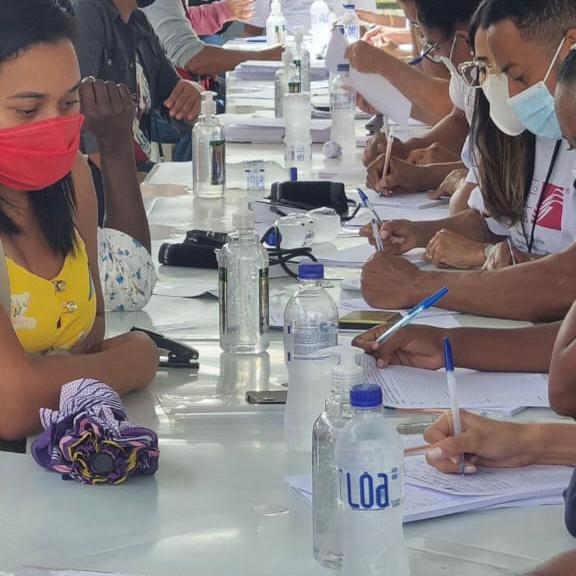 Ação de Saúde da Fundação José Silveira recebe doação de 1.500 unidades da água mineral Lôa. Confira!