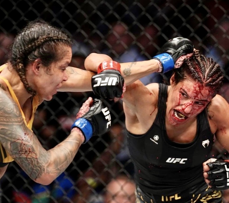 Mundo Esporte: Baiana Amanda Nunes volta a ser detentora de dois cinturões do UFC. Confira!