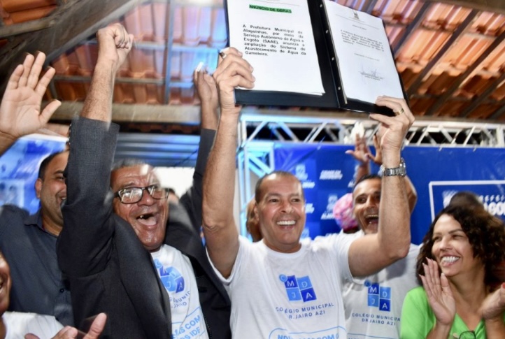 Municípios: Riacho da Guia comemora reinauguração da Escola Municipal Dr. Jairo Azi e o lançamento de um pacote de obras da Prefeitura de Alagoinhas para a comunidade. Confira!