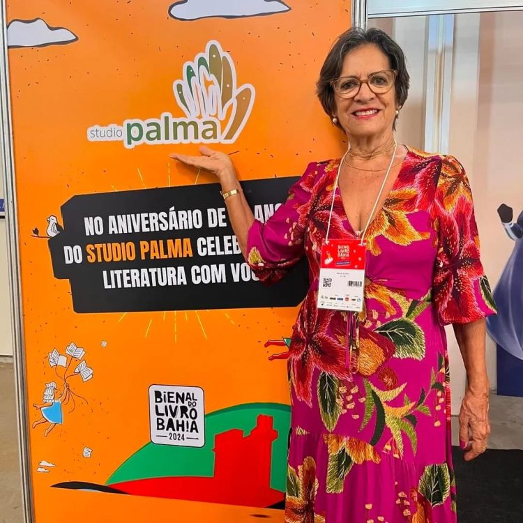 Escritora serrinhense recebe prêmios pelor seu trabalho na literatura e educação 1 Escritora serrinhense recebe prêmios pelor seu trabalho na literatura e educação