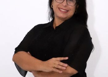 Talentosa locutora e apresentadora de rádio, Fabiana Ferrari chegará em breve a Serrinha com novidades