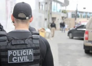 Nove homens são presos com seis veículos roubados em Simões Filho