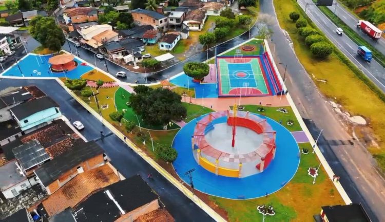 Candeias: Praça do Distrito de Menino Jesus é inaugurada pelo prefeito Dr. Pitágoras e moradores celebram 1 Candeias: Praça do Distrito de Menino Jesus é inaugurada pelo prefeito Dr. Pitágoras e moradores celebram