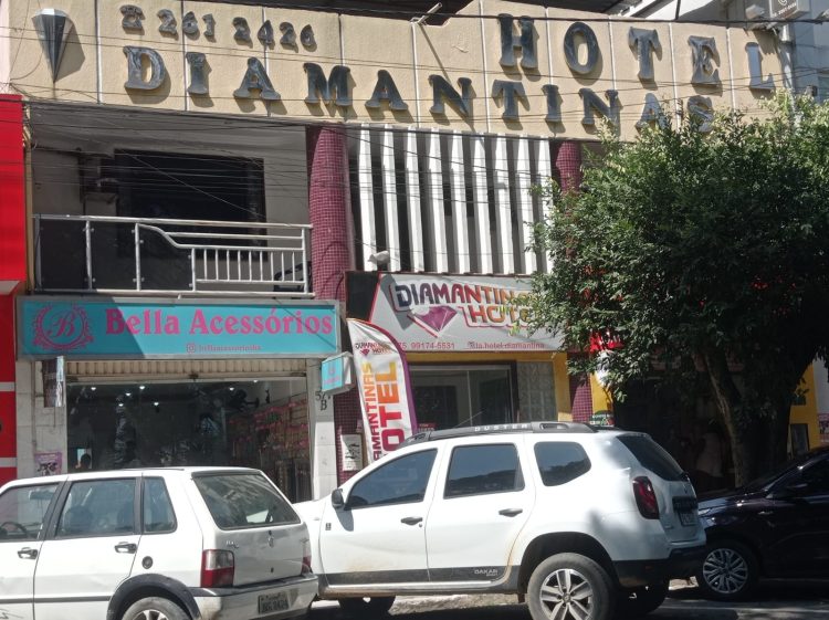 Serrinha: Pensando em ir para a Vaquejada? Hospede-se no tradicional Hotel Diamantinas no coração da cidade