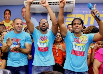 Candeias: Se as eleições fossem hoje, Eriton Ramos, candidato do prefeito Pitágoras, ganharia com folga para a dupla Marivalda e Tonha, aponta pesquisa 5 Candeias: Se as eleições fossem hoje, Eriton Ramos, candidato do prefeito Pitágoras, ganharia com folga para a dupla Marivalda e Tonha, aponta pesquisa