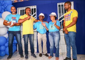 Engenheiro Rosevaldo Adorno lota inauguração do seu comitê político com presença da sua família e da majoritária política em Candeias