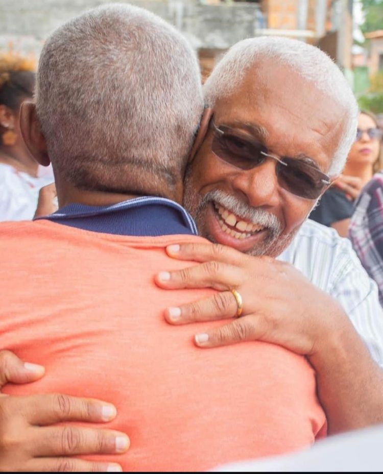 Foguete Não Tem Ré: Líder Antônio Calmon dispara na disputa por reeleição em São Francisco do Conde, aponta pesquisa