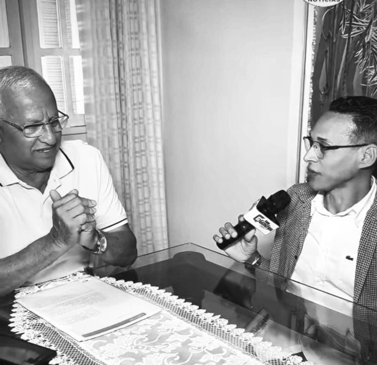 Prefeito João Bahia e blogueiro casca de bala realizam café com bobagem em bate-papo entre amigos em Amélia Rodrigues