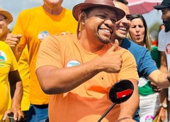 Foguete Não Tem Ré: Arismário Barbosa, candidato à reeleição, lidera com folga em Santaluz, aponta pesquisa