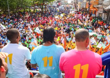 Dr. Pitágoras, Eriton Ramos e Washington do Passé realizaram no último domingo (15) a maior manifestação política da história de Candeias