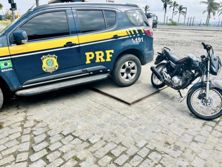 Operação Conatus: PRF apreende mais uma motocicleta adulterada em Santa Bárbara