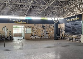 Churrascaria e lanchonete voltam a funcionar no Terminal Rodoviário de Serrinha