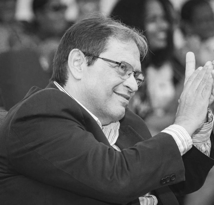 Obituário: Madre de Deus amanheceu com o sentimento de luto pelo falecimento do advogado Luiz Montal, um dos mais queridos articuladores político da Região 1 Obituário: Madre de Deus amanheceu com o sentimento de luto pelo falecimento do advogado Luiz Montal, um dos mais queridos articuladores político da Região