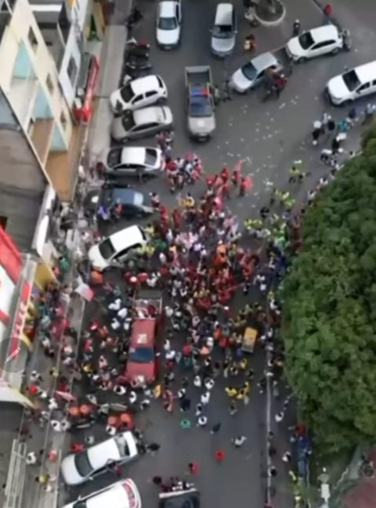 Oposição de Candeias passou vergonha diante do senador Jaques Wagner em caminhada vazia na sexta-feira (04)