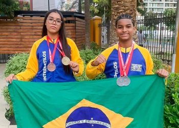 Madre de Deus: Hillary Winne, de 16 anos, conquista medalha de ouro no Campeonato Nacional de Karatê Chileno FNK, categoria KUMITÊ, disputado no Chile