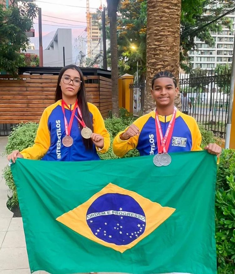 Madre de Deus: Hillary Winne, de 16 anos, conquista medalha de ouro no Campeonato Nacional de Karatê Chileno FNK, categoria KUMITÊ, disputado no Chile