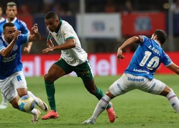 Bahia cede a virada e perde para o Palmeiras na Fonte Nova