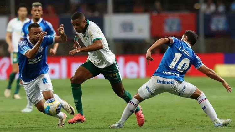 Bahia cede a virada e perde para o Palmeiras na Fonte Nova