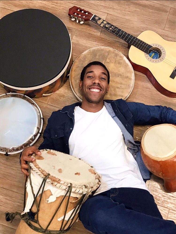 IeL Dias, cientista da música, lança eBook “Harmonia da Existência” com foco em gestão emocional e espiritual 1 IeL Dias, cientista da música, lança eBook “Harmonia da Existência” com foco em gestão emocional e espiritual