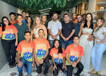 Ao lado do prefeito eleito Eriton Ramos, empresário Rogério Amorim e família inauguram Livraria do Povo em Candeias