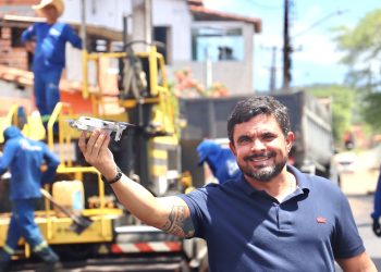 Segunda etapa da pavimentação asfáltica inicia na sede de Itanagra, e prefeito Marcus Sarmento dispara: “Tem muito mais conquistas vindo por aí”