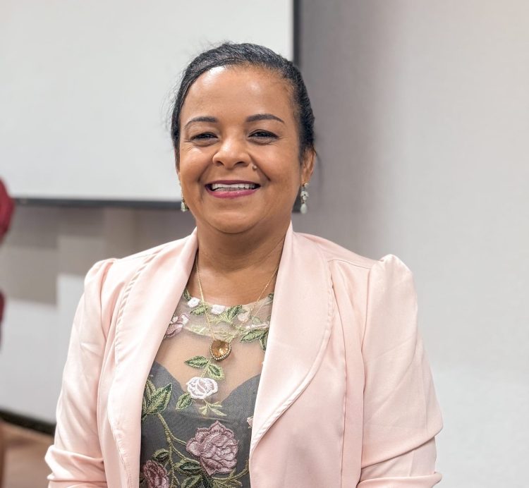 Rosana de Bobó é eleita presidente da Câmara de Vereadores de Candeias