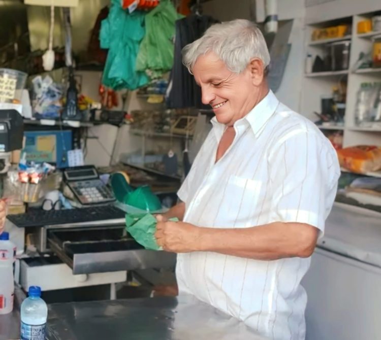 Famoso por "nunca fechar", Mercadinho de Elizeu é furtado em Serrinha 1 Famoso por “nunca fechar”, Mercadinho de Elizeu é furtado em Serrinha