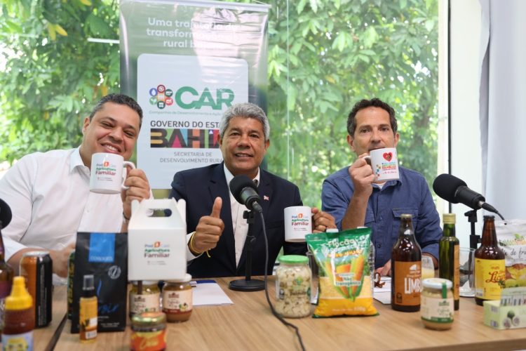 “Investir nas agroindústrias familiares é ampliar as oportunidades no campo”, destaca Jerônimo na primeira agenda de 2025