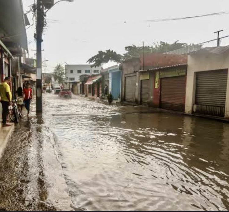 Bahia: Chuvas fortes no interior devem seguir até sexta-feira