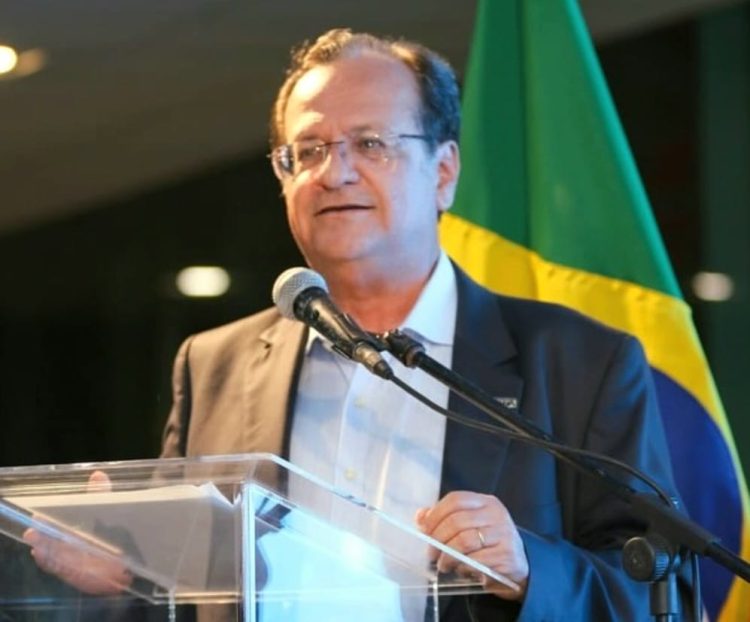 Da necessidade à curiosidade: Juracy Magalhães vira vedete no fundo do mar; saiba mais em entrevista com secretário Maurício Bacelar 1 Da necessidade à curiosidade: Juracy Magalhães vira vedete no fundo do mar; saiba mais em entrevista com secretário Maurício Bacelar