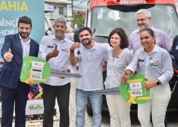 Itanagra: “Mais uma conquista fruto de uma parceria de sucesso com os governos federal e estadual”, afirma Marcus Sarmento ao receber uma nova ambulância para o município