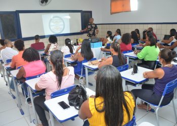 Prefeitura de Itanagra realiza Jornada Pedagógica com o Tema ‘Equidade Étnico-Racial: Conhecendo os Desafios e Promovendo as Oportunidades’ e conta com a professora e influenciadora Bárbara Carine