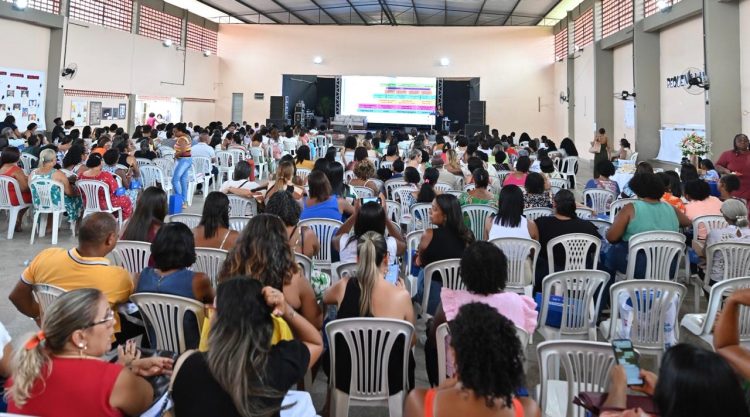 Jornada Pedagógica 2025 abre ano letivo em Santo Amaro com foco na inclusão e no combate à discriminação 1 Jornada Pedagógica 2025 abre ano letivo em Santo Amaro com foco na inclusão e no combate à discriminação