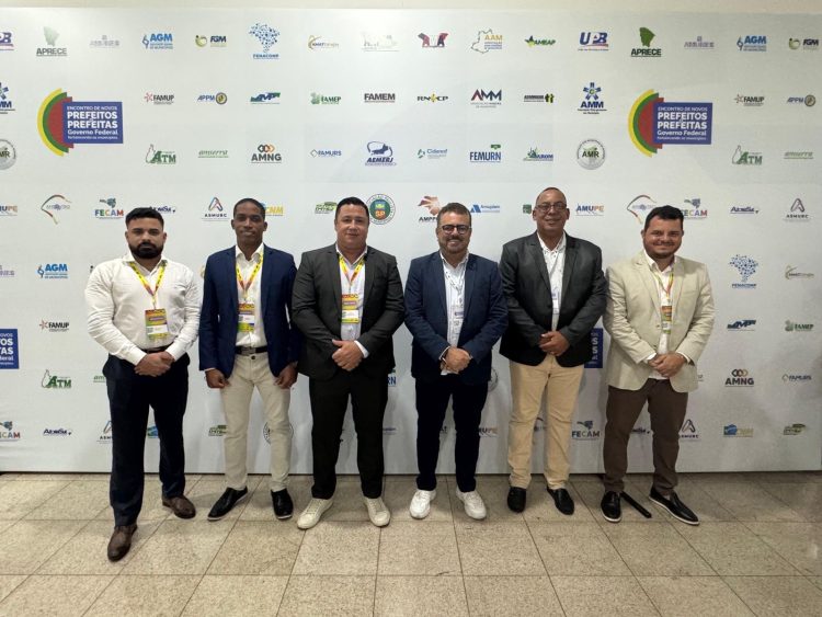 Madre de Deus: Dailton Filho marca presença no Encontro de Prefeitos e Prefeitas 2025-2028