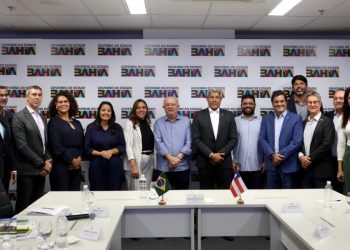 Governador Jerônimo Rodrigues discute com prefeito José Ronaldo estratégias para o desenvolvimento de Feira de Santana 8 Governador Jerônimo Rodrigues discute com prefeito José Ronaldo estratégias para o desenvolvimento de Feira de Santana