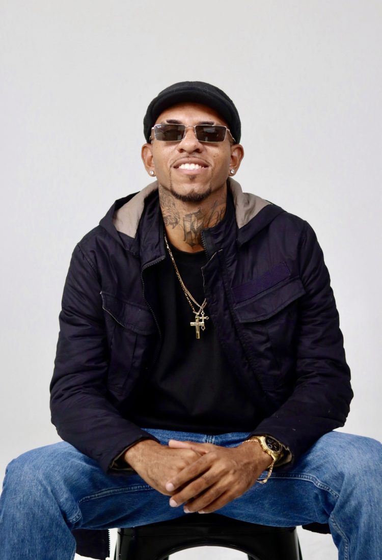 É hoje! J. Eskine e DJ LA agitam o Farol da Barra no esquenta da Torre Beats 1 É hoje! J. Eskine e DJ LA agitam o Farol da Barra no esquenta da Torre Beats