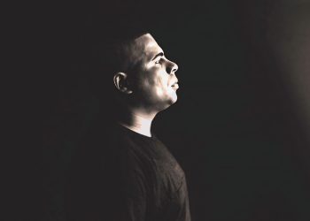 A casa do vereador Soldado Nailson, de São Sebastião do Passé, começa a cair após a sua prisão no Batalhão de Choque, em Salvador