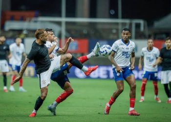 Diferente do seu rival, Bahia faz boa partida e empata com o Corinthians no Brasileirão