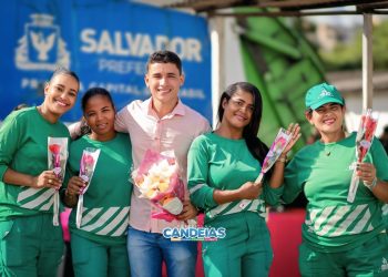 Secretário Alan Cássio, ao lado de Rosana de Bobó, presidente da Câmara, participa de café da manhã especial com as guerreiras da limpeza urbana de Candeias