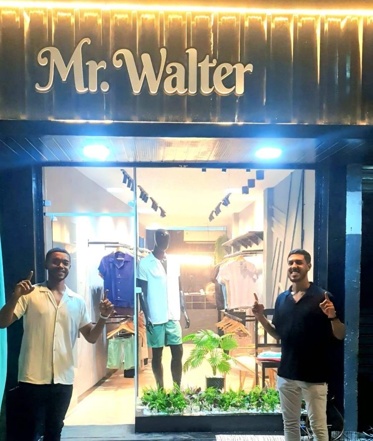 Douglas e Bolinha, sócios da Mister Walter, inauguram sua primeira loja física com linha toda marca própria e exclusiva em Candeias 1 Douglas e Bolinha, sócios da Mister Walter, inauguram sua primeira loja física com linha toda marca própria e exclusiva em Candeias
