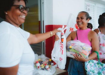 Gestão Nilza da Mata distribui mais de 50 toneladas de alimentos na Cesta Santa em São Sebastião do Passé