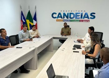 Candeias: Prefeito Eriton Ramos cobra Embasa resolução para alagamentos em Menino Jesus e falta de esgotamento sanitário na Caroba