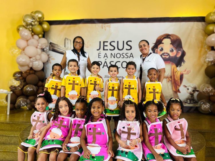 Candeias: Escola Joias de Cristo realiza tradicional Ceia de Páscoa 1 Candeias: Escola Joias de Cristo realiza tradicional Ceia de Páscoa