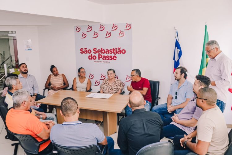 São Sebastião do Passé: Prefeita Nilza da Mata assina ordem de serviço da Nova UBS Nestor Mendes 1 São Sebastião do Passé: Prefeita Nilza da Mata assina ordem de serviço da Nova UBS Nestor Mendes