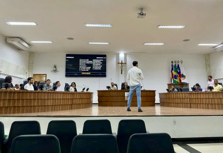 Candeias: Providência de Rosana de Bobó, mais modernizações e qualificações é a bandeira da vereadora para o Legislativo