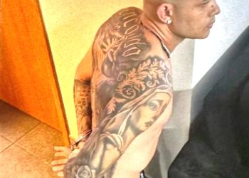 Bahia: Criminoso e Influenciador Ramhon Dias Tenta Enganar a Polícia em Operação Milionária, Arma na Cama e Celular Jogado no Mato!